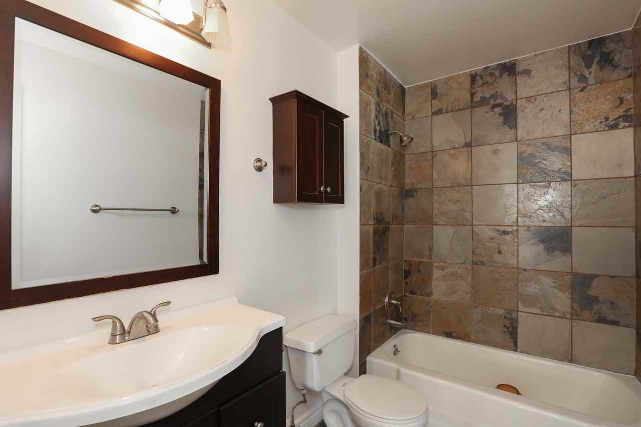 1030 N Orange Grove Ave. - Photo 5 of 16