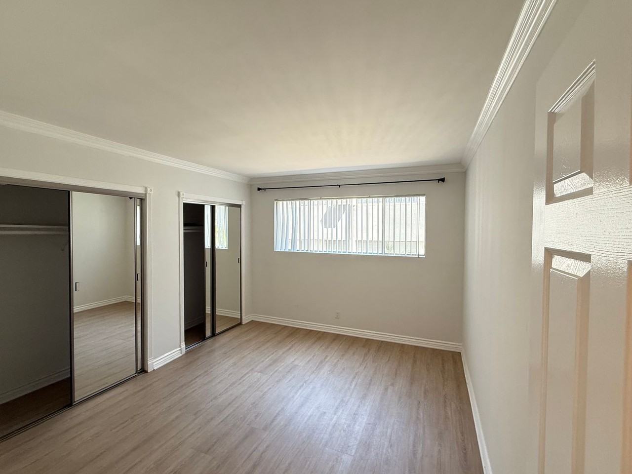 1030 N Orange Grove Ave. - Photo 4 of 14