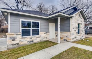 1214 Chalmers Ave - Photo 1 of 1