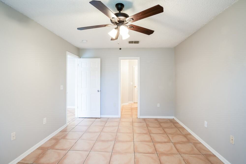 4212 Stonefield Dr - Photo 7 of 16