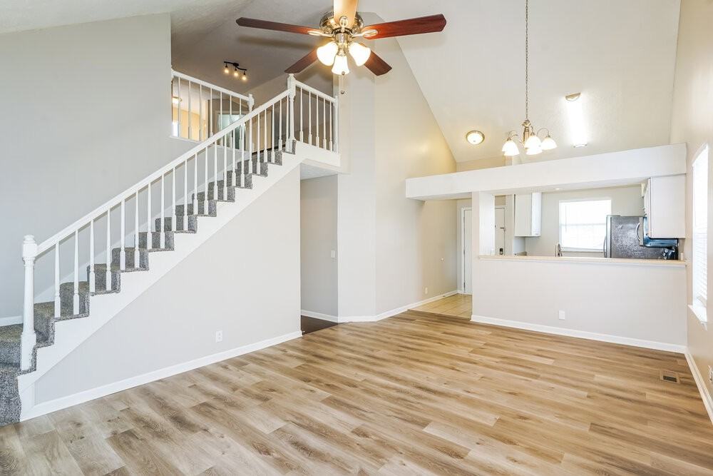 1502 Cedardale Rd - Photo 5 of 17