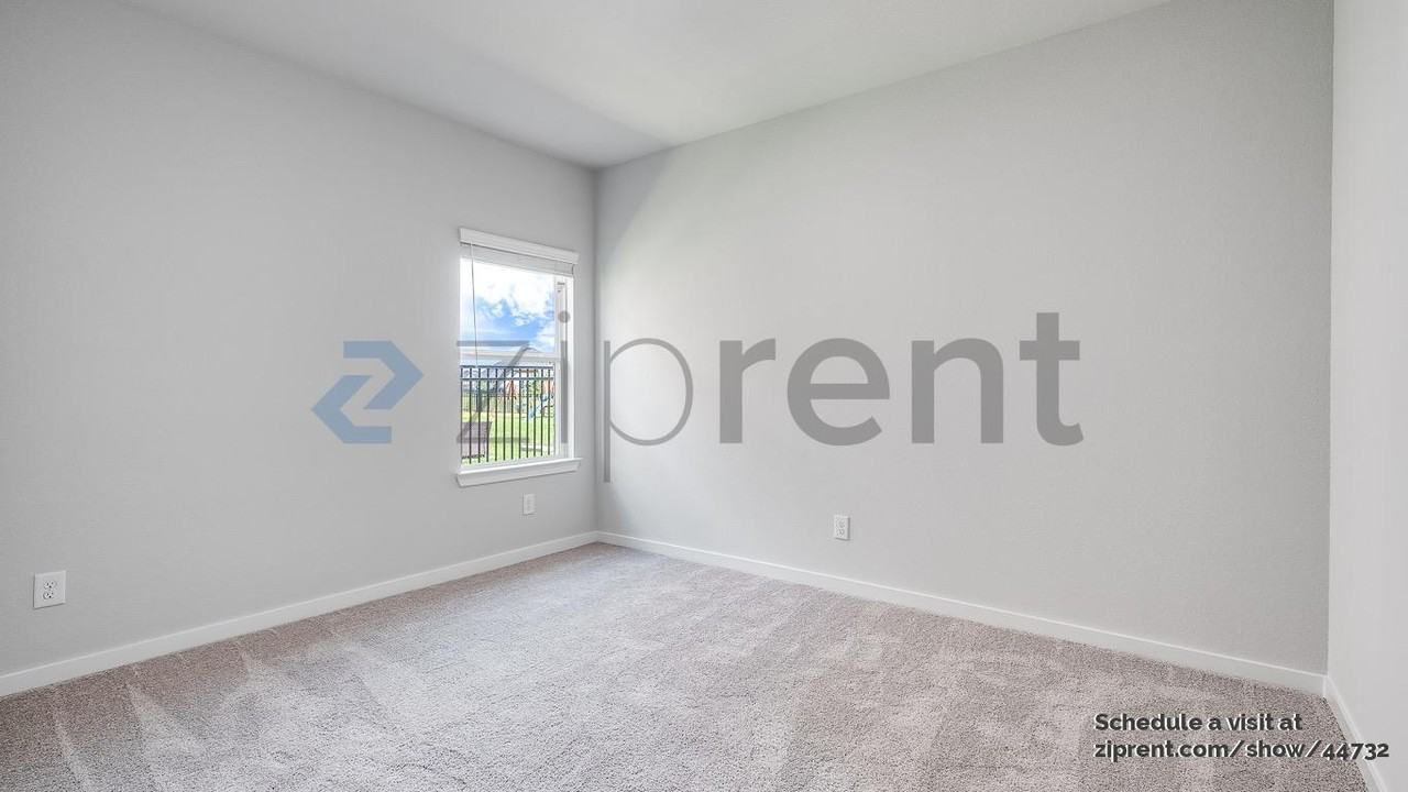 27327 Blue Pool Dr - Photo 7 of 25