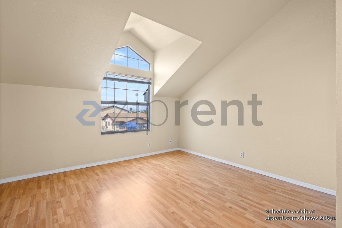 399 G St #B - Photo 6 of 21
