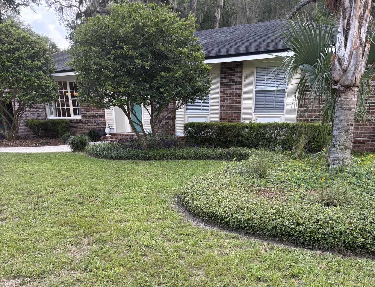 1913 Strickland Rd #NA - Photo 2 of 32