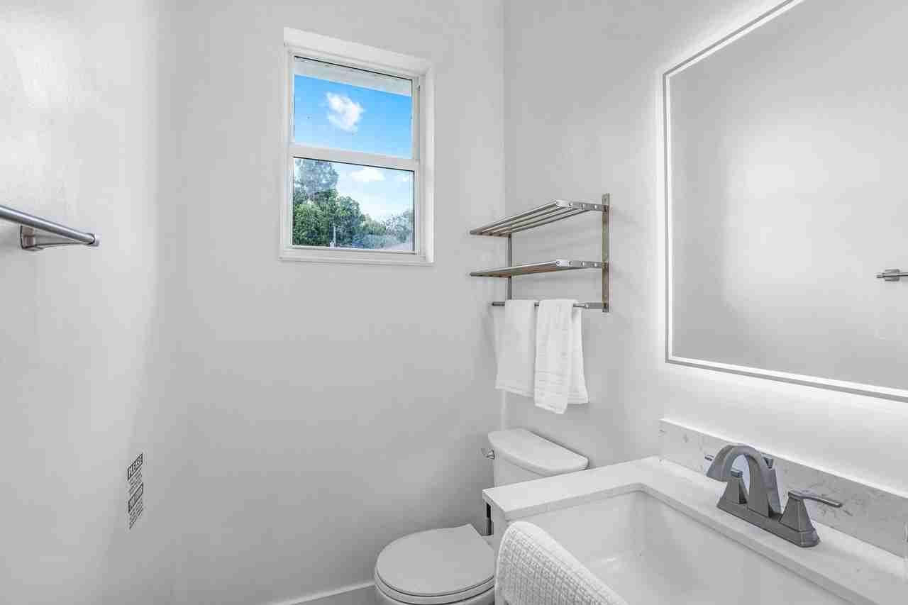 167 5th St #4 - Photo 4 of 6