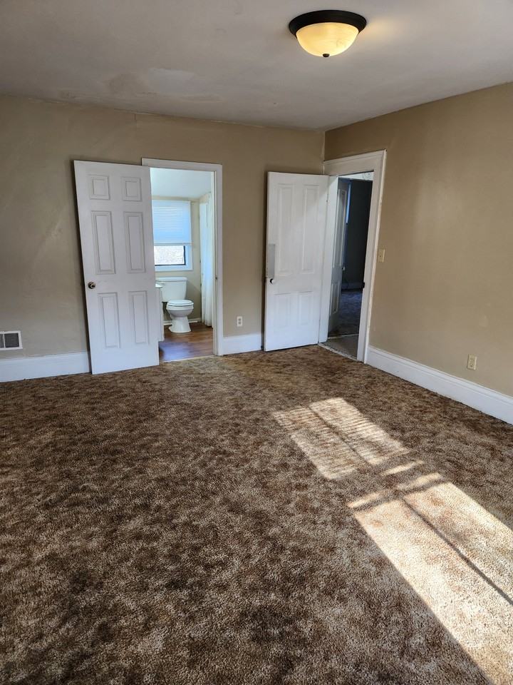 5 N Main St #3 - Photo 2 of 8