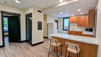 featured image of 702 E Grand Ave #2
