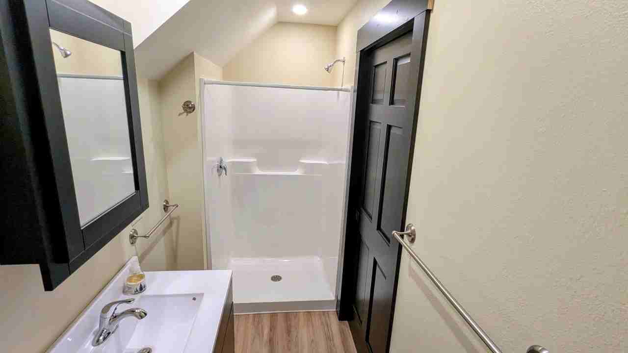702 E Grand Ave #2 - Photo 5 of 12