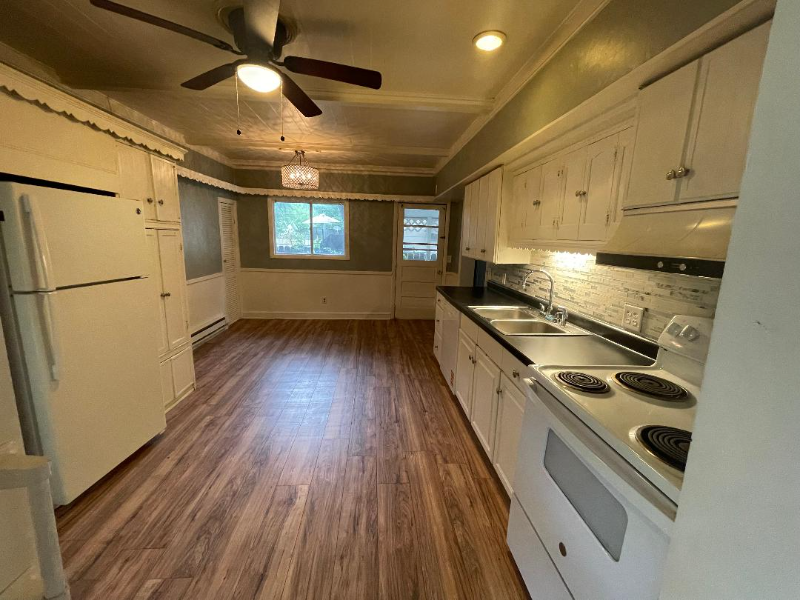 5035 Wissman Rd - Photo 5 of 24