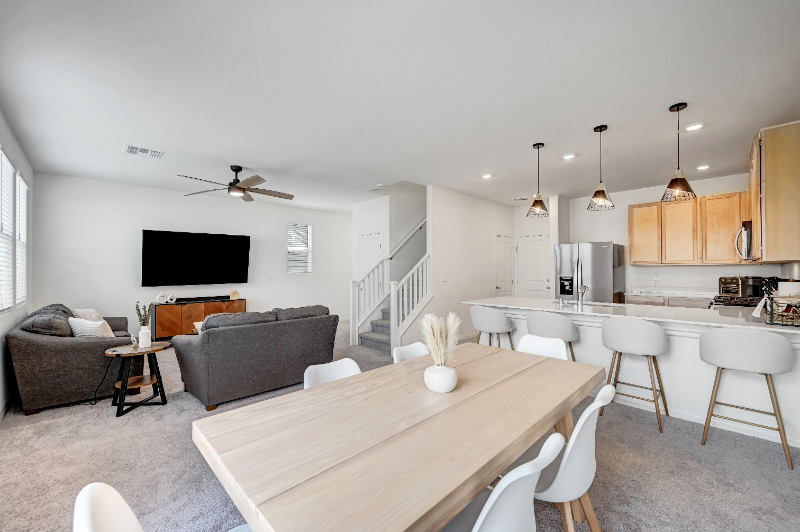 9164 Surrey Wood St - Photo 5 of 20