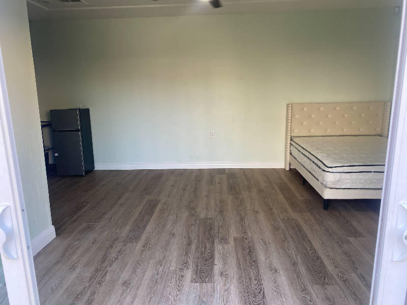 1 Shoal Ct #1 - Photo 2 of 11