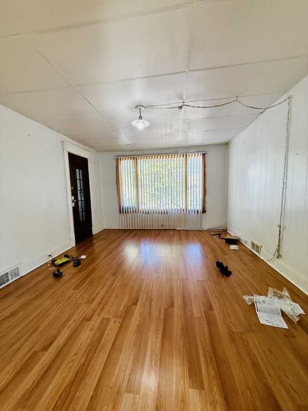 80 Saint Louis Ave - Photo 2 of 10
