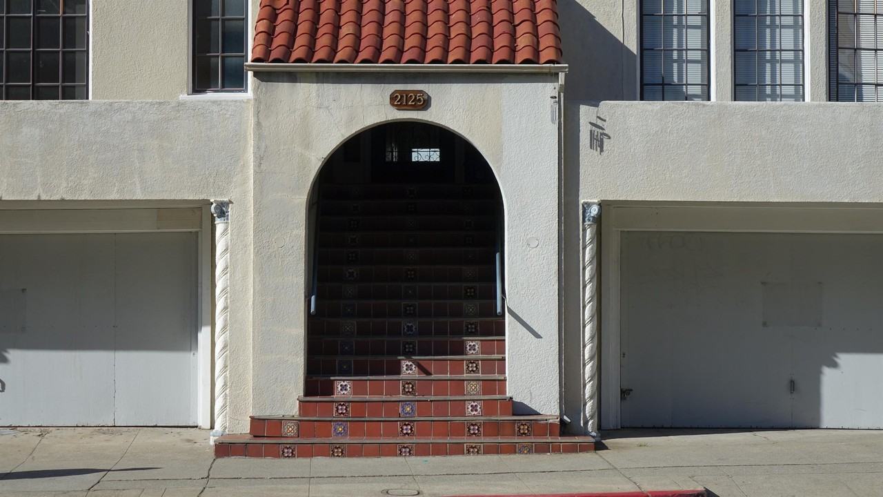 2125 Hearst Avenue - Photo 2 of 29