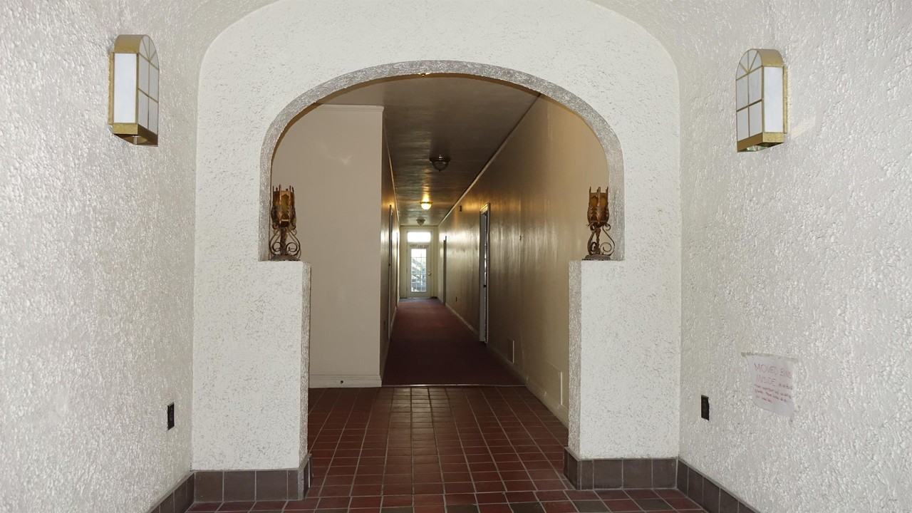 2125 Hearst Avenue - Photo 4 of 29