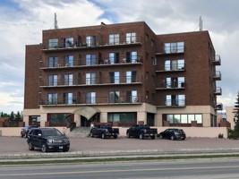 featured image of 3105 Lakeshore Dr #301-1