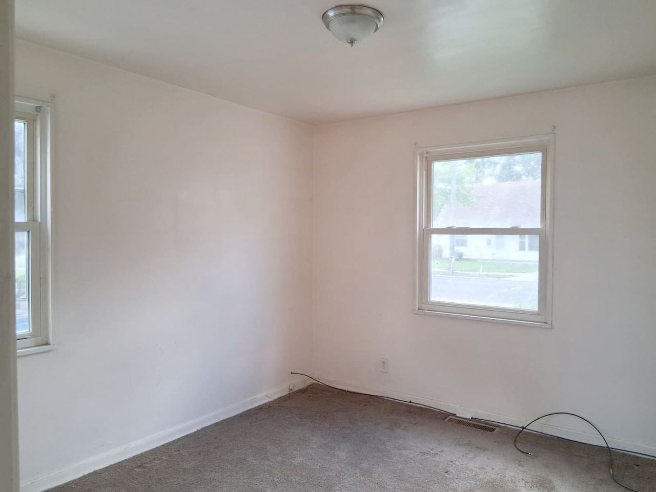 4212 Wetzel Ave - Photo 7 of 30