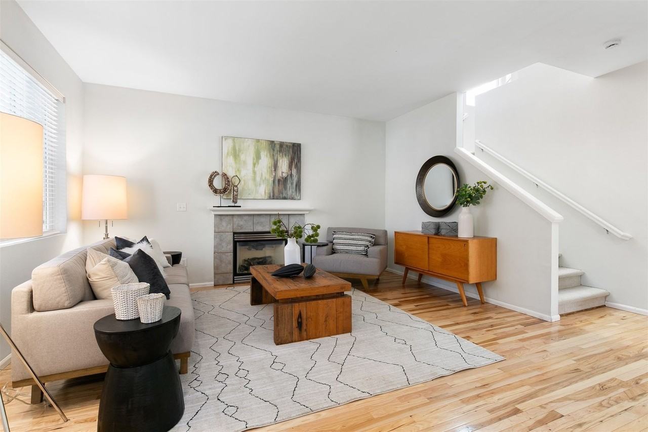 16117 167th Ave Se - Photo 3 of 32