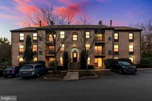 321 Washington Pl - Photo 1 of 1