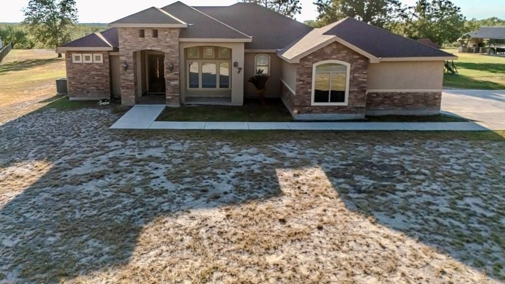 67 Eagle View Rd - Photo 3 of 50