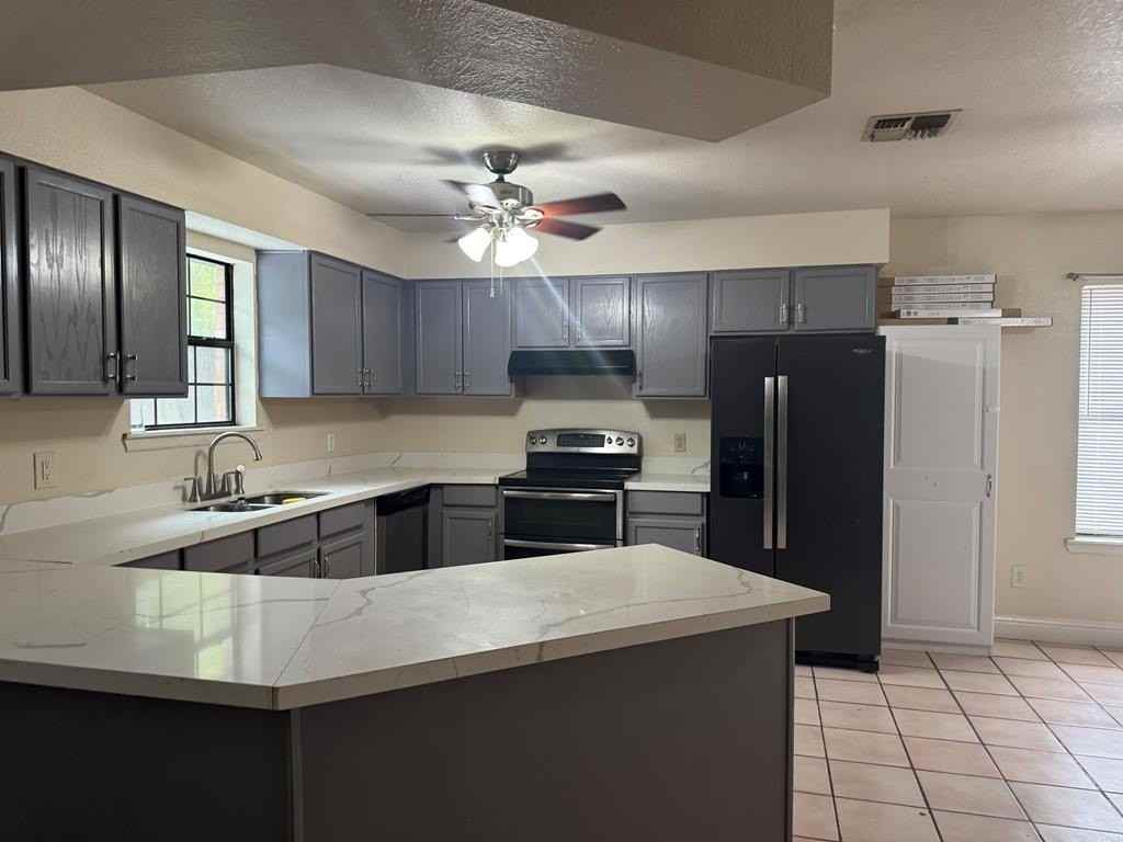 869 Paso Del Rio Blvd - Photo 3 of 20