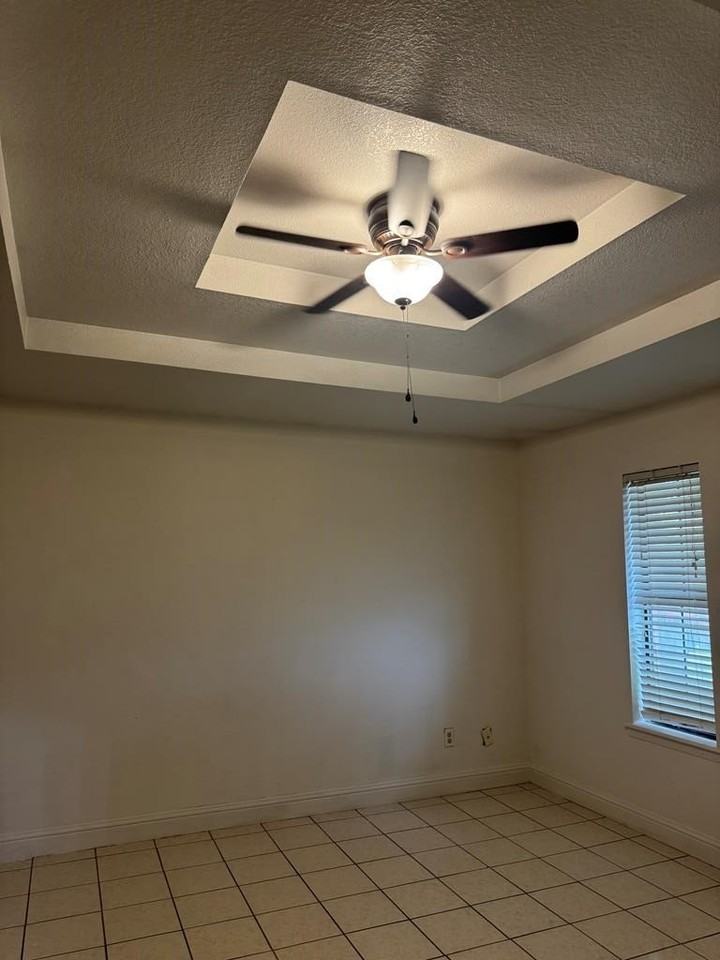 869 Paso Del Rio Blvd - Photo 7 of 20