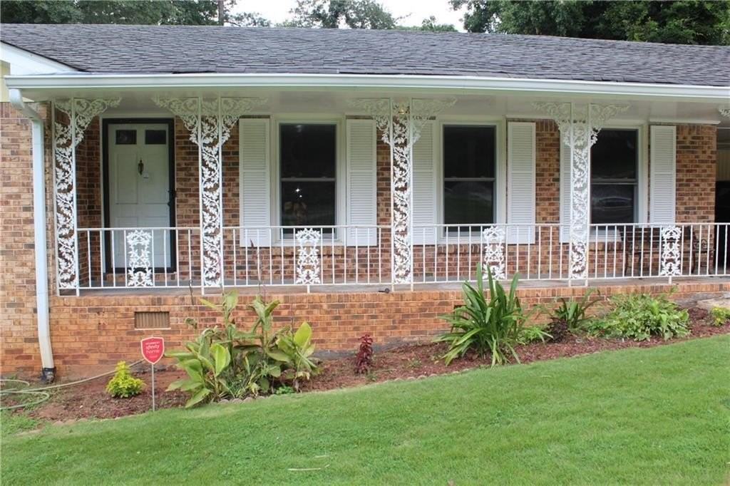 1179 Old Coach Rd - Photo 3 of 28