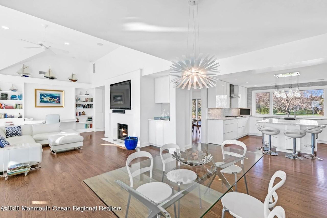 1 Horatius Way - Photo 2 of 24