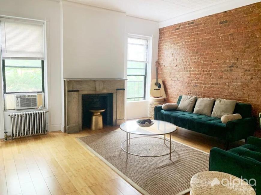 454 West 47th Street - Photo 2 of 8