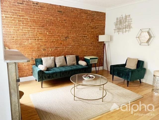 454 West 47th Street - Photo 3 of 8