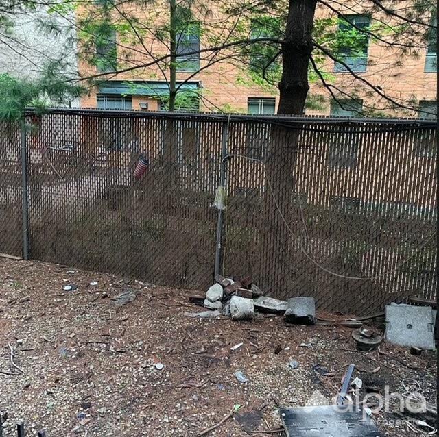 454 West 47th Street - Photo 7 of 8
