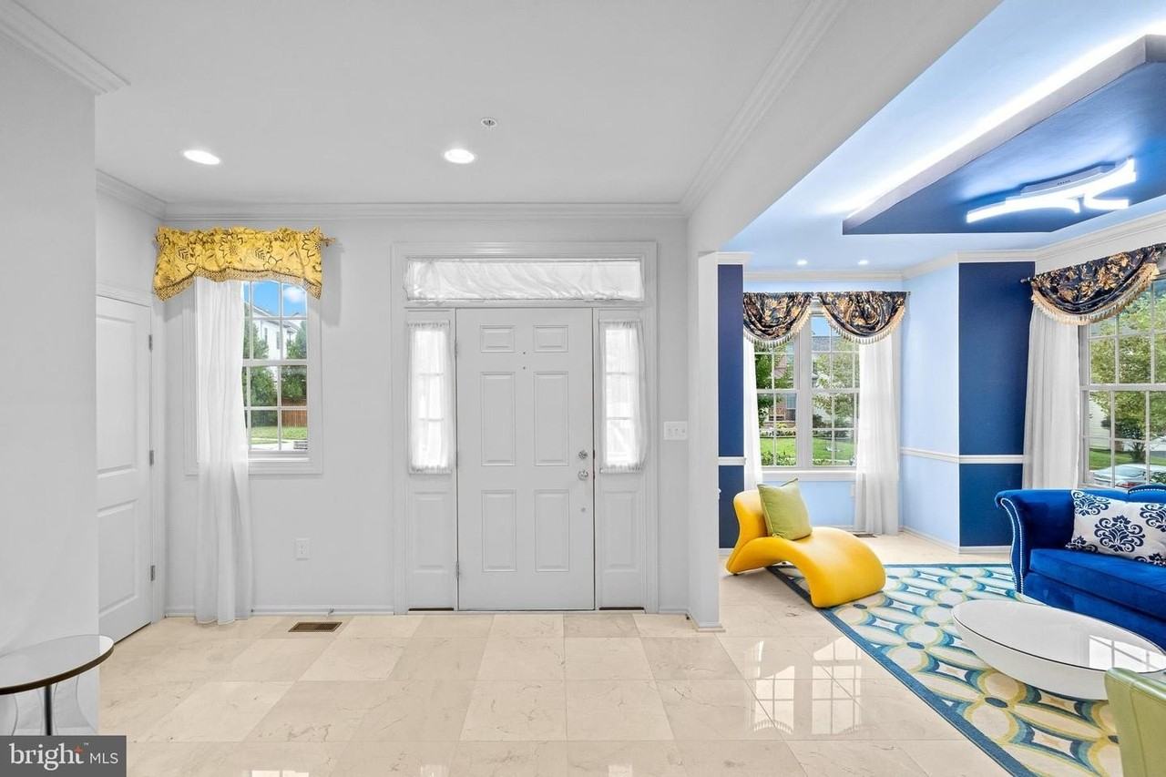 1116 Autumn Brook Avenue - Photo 2 of 50