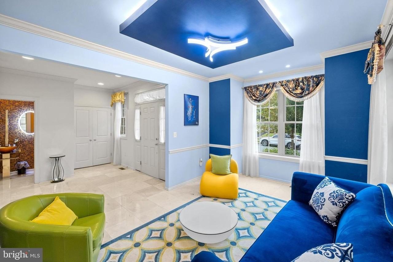 1116 Autumn Brook Avenue - Photo 6 of 50