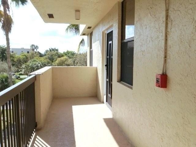 3150 Nw 42nd Ave #E401 - Photo 2 of 24