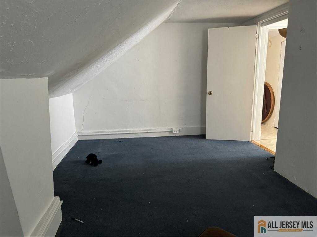 423 Cedar Ave #3 - Photo 6 of 20