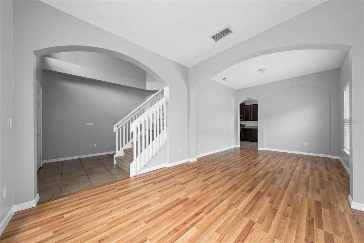 1755 Plantation Oak Drive - Photo 5 of 32