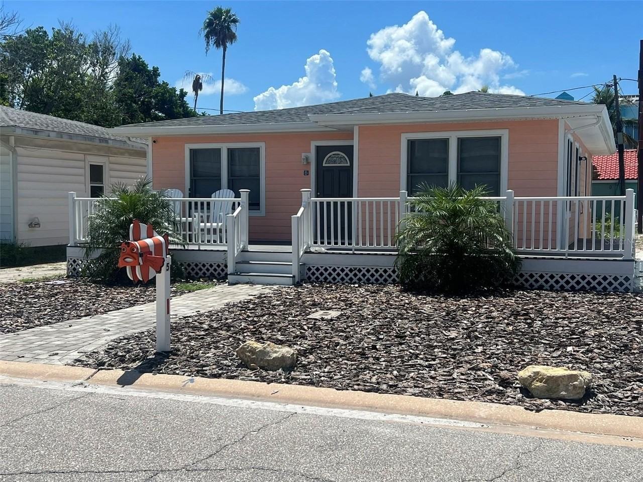 5 82nd Avenue - Photo 2 of 35