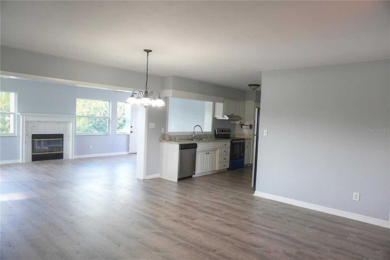 6524 Hillside Ave - Photo 6 of 28