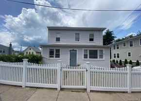 29 Devoe St #1stFL - Photo 1 of 1
