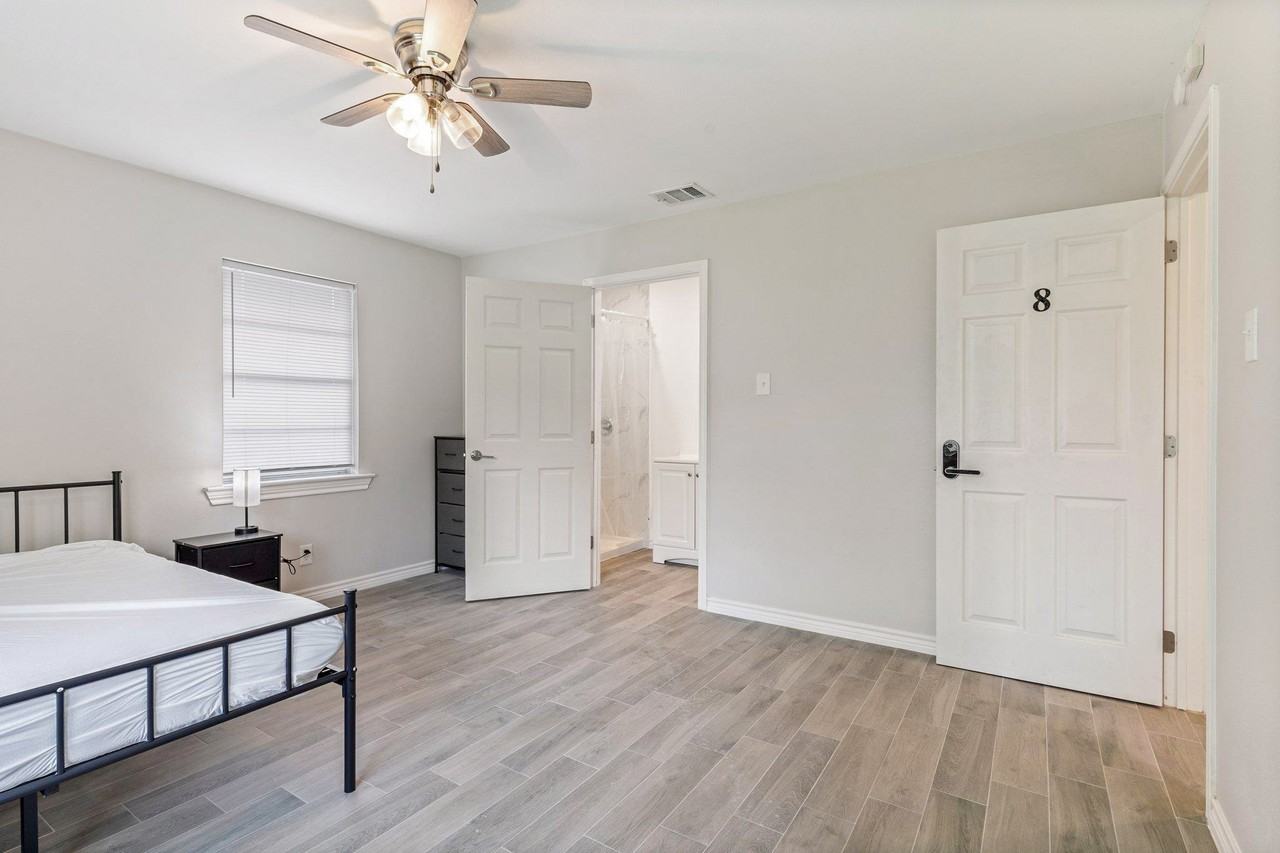 Calcutta Dr - Photo 2 of 4