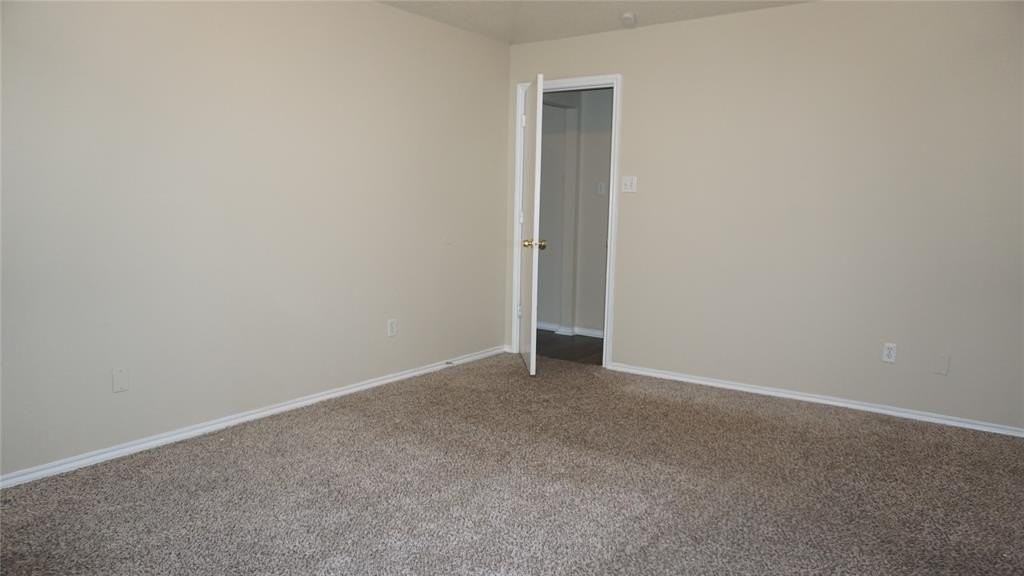 5901 Chapel Downs Ct - Photo 6 of 15