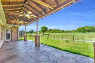 404 Wentworth Dr - Photo 1 of 1