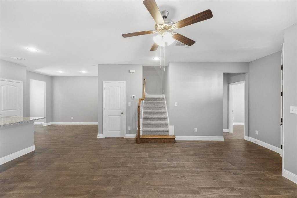 5556 Kilmer Court - Photo 4 of 20