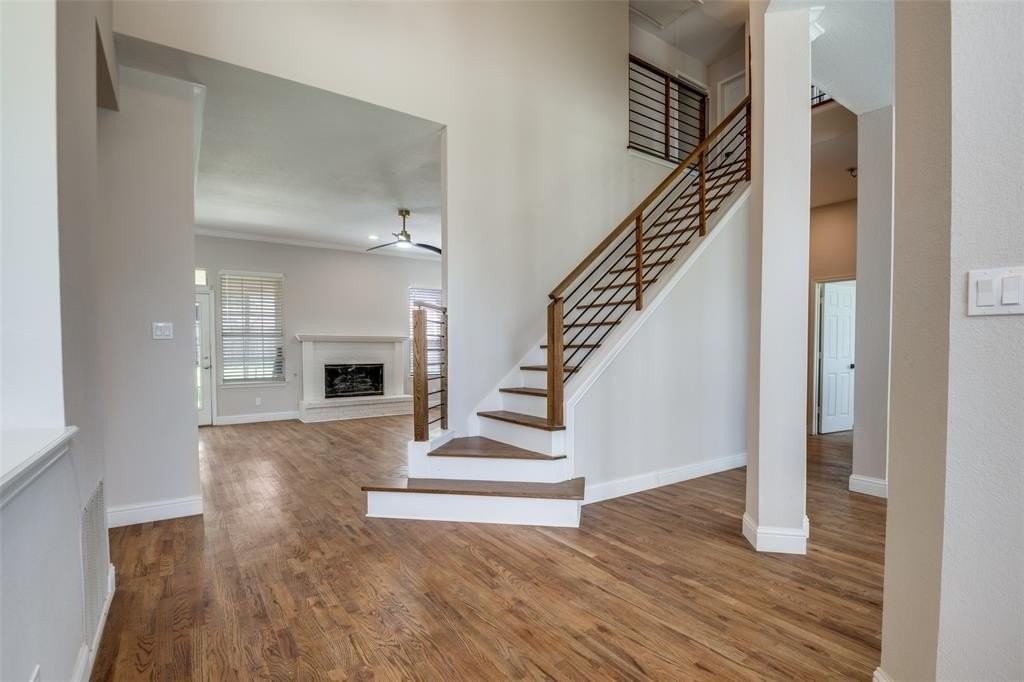 614 Sumner Drive - Photo 2 of 15