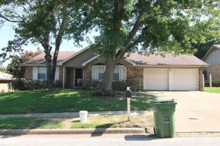 745 Spring Valley Dr - Photo 1 of 1
