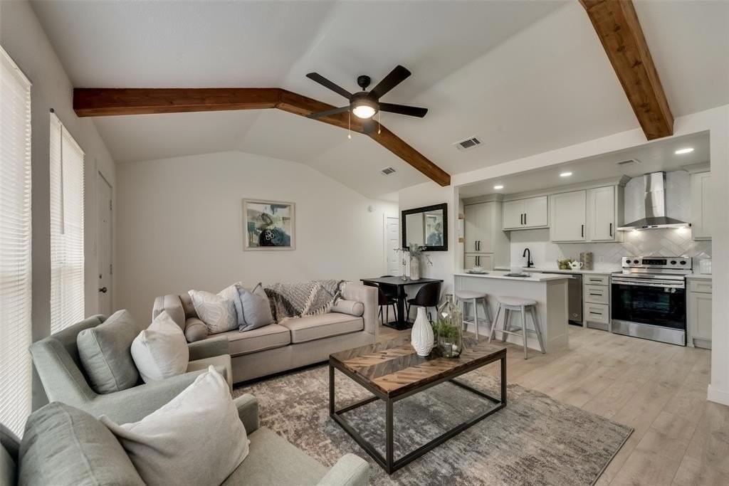 9227 Crimnson Ct - Photo 3 of 9