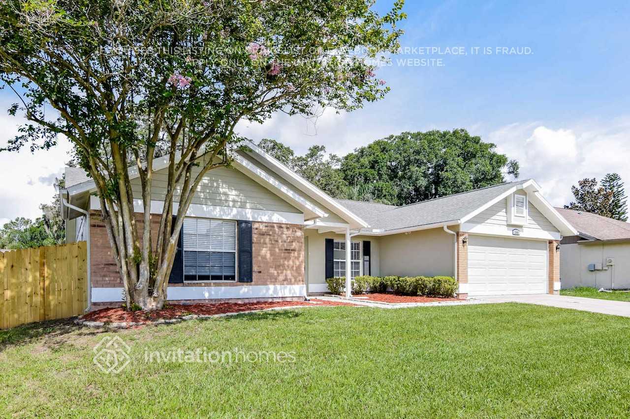 2806 Manor Hill Dr - Photo 3 of 21