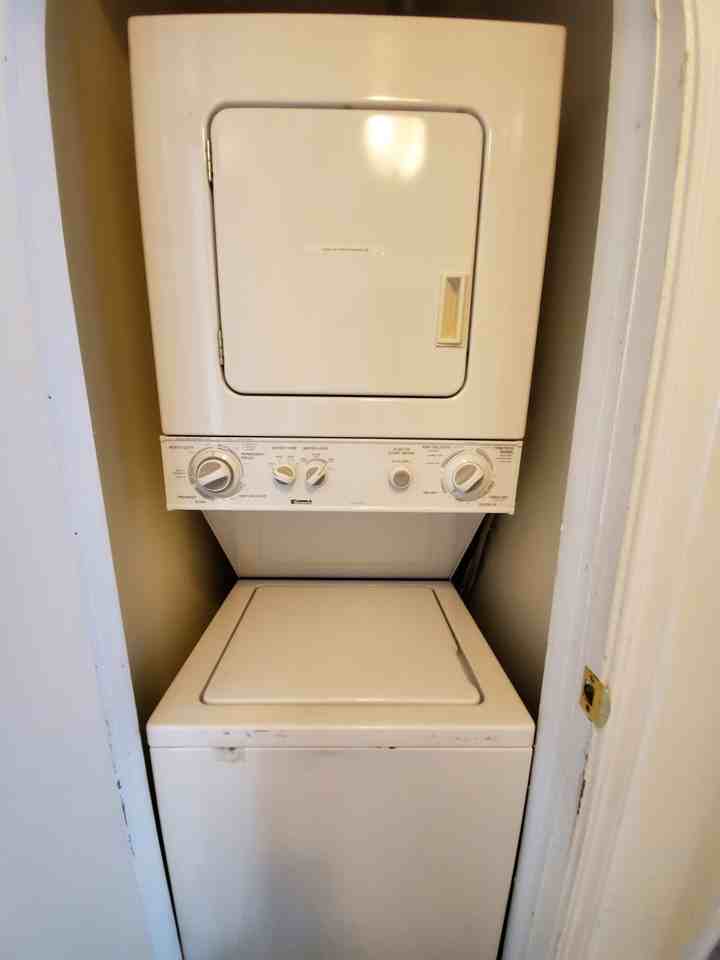 31 Stuart Ave #P - Photo 7 of 8