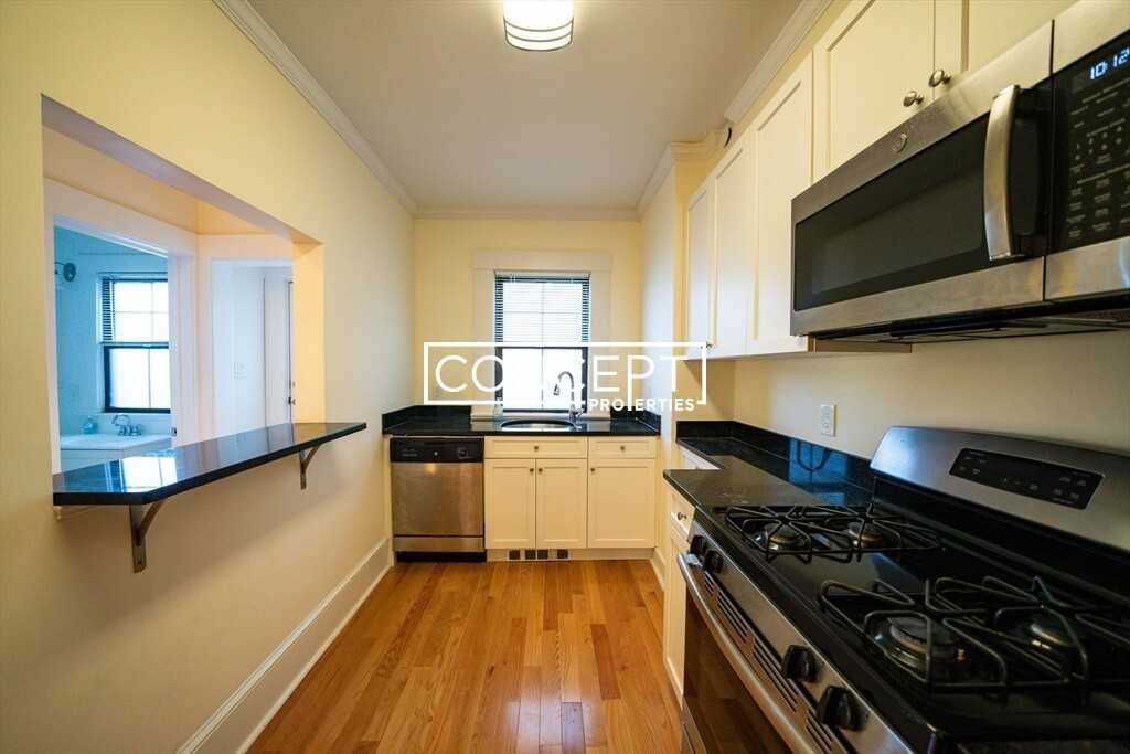 212 Commonwealth Ave #12J - Photo 2 of 10
