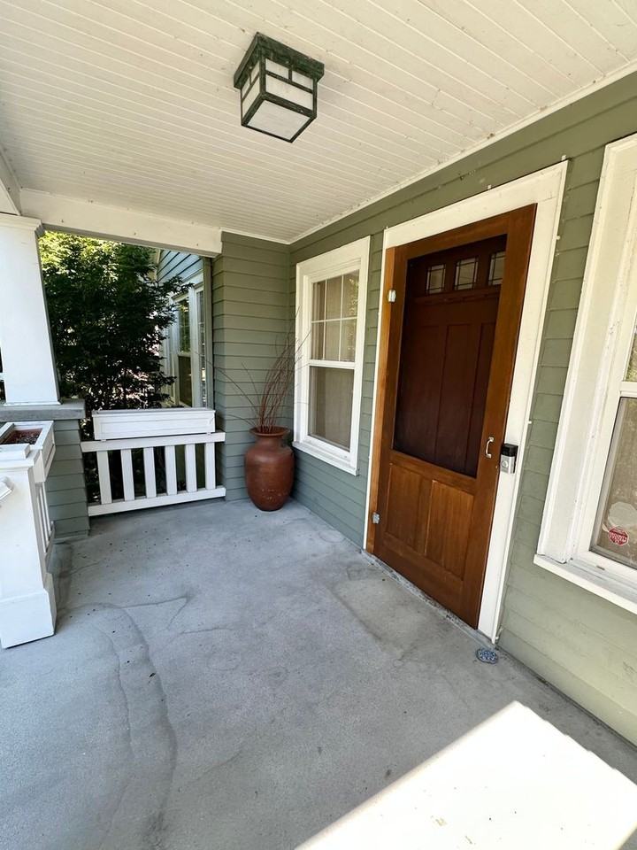 3906 Densmore Ave N - Photo 3 of 44
