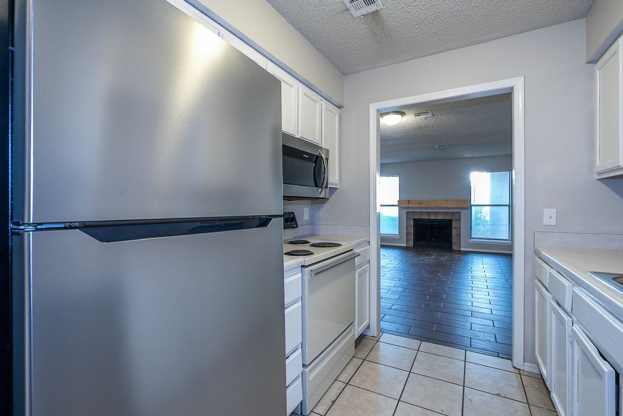 2421 East 87th Street #161 - Photo 7 of 18